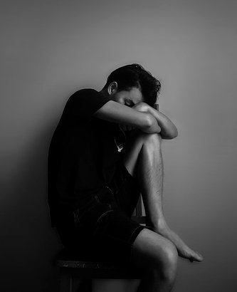 Leia mais sobre o artigo Depressão e Estilo de Vida Saudável: Como o Cuidado com o Corpo Pode Ajudar a Mente